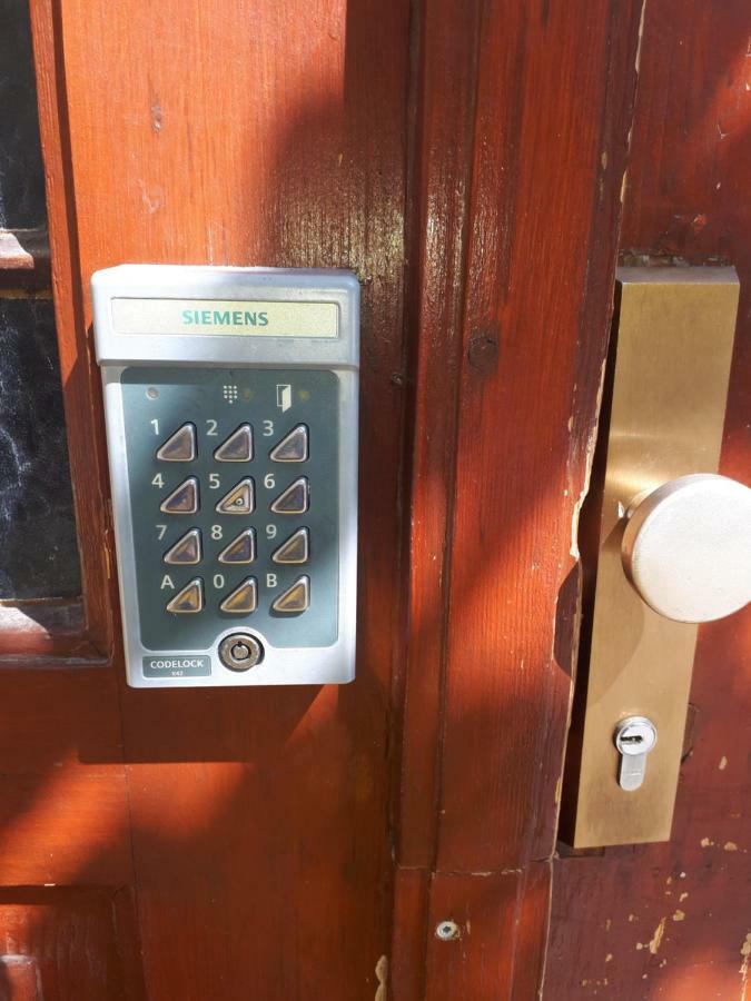 Vierpersoonskamer met Gedeelde Badkamer